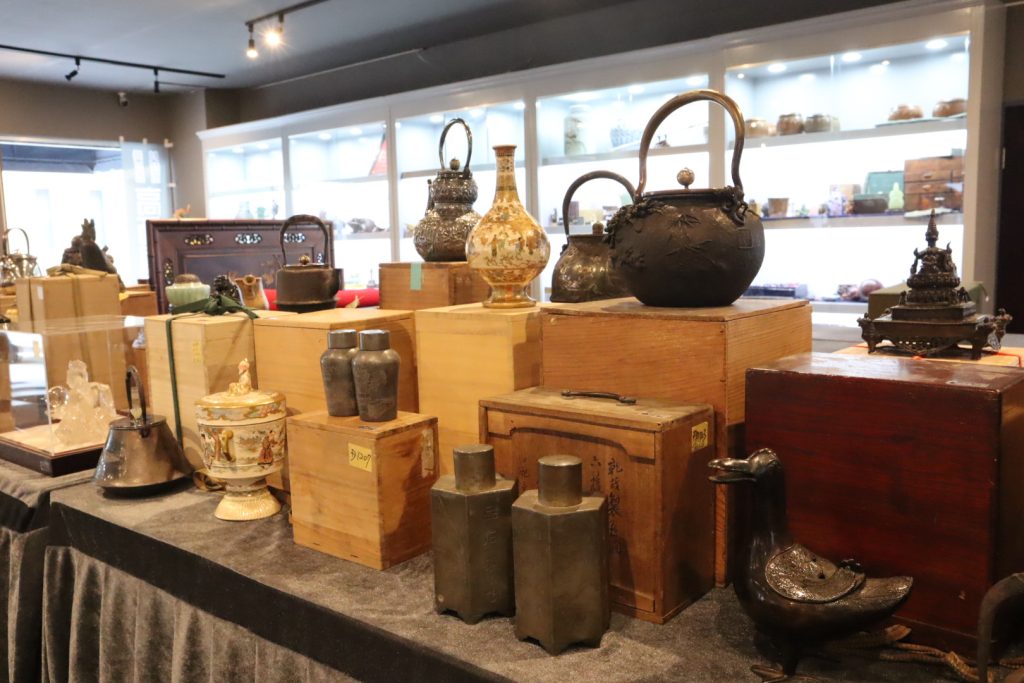 朱雀美術 – 美術品・骨董品 ｜販売・買取｜松戸駅から徒歩6分